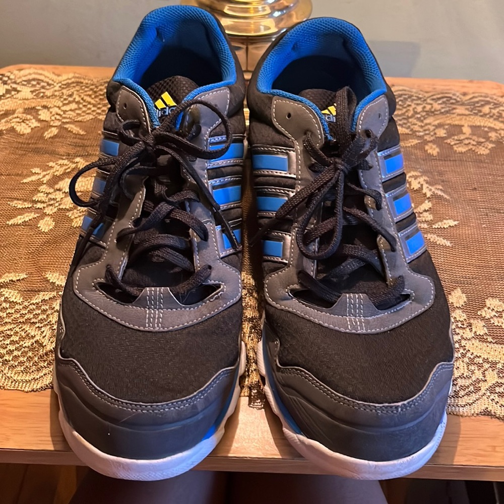 Gently loved men low top adidas size US 12 smoke free.
